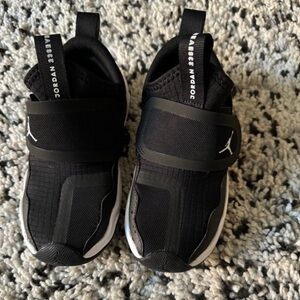 COPY - NWOT 11 toddler Jordan 23/7 Pull-On Sneaker